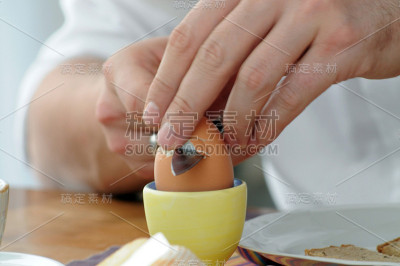 早餐吃一个鸡蛋