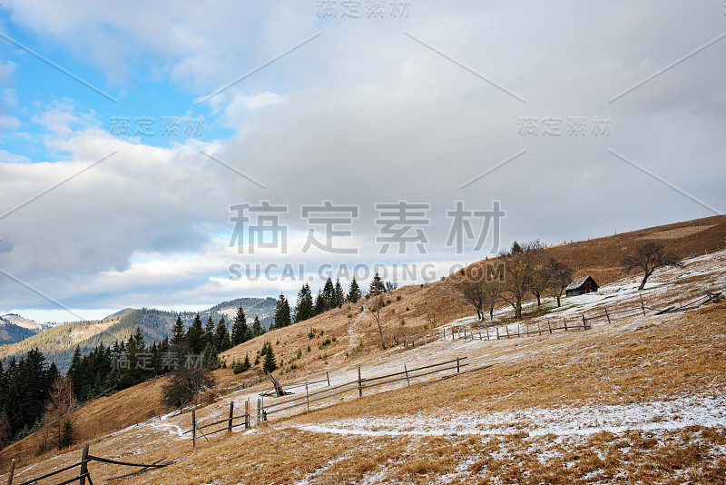 喀尔巴阡山顶冬季美景