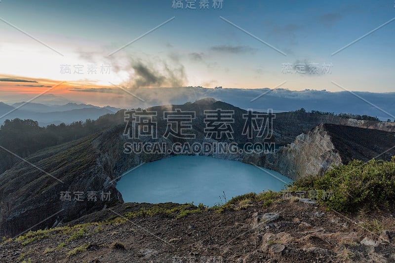 达瑙库塔努阿穆里火山口