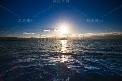 一个醒目的日落