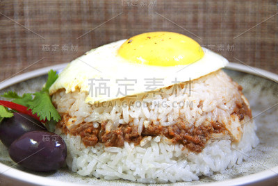 肉馅米饭
