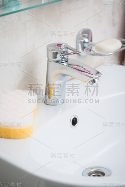 水龙头,水槽