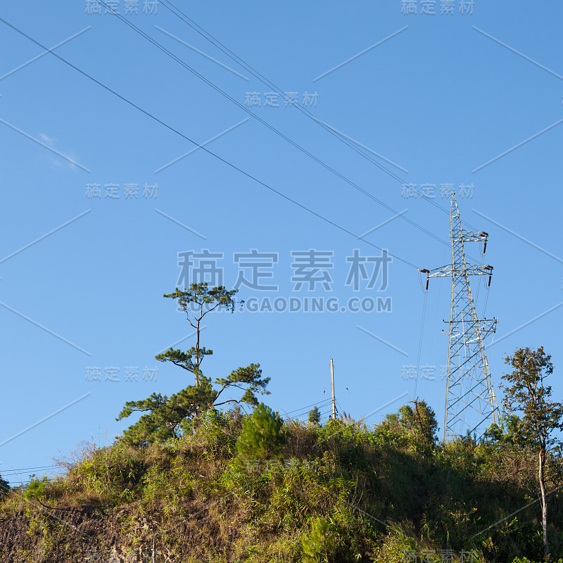 高压电塔