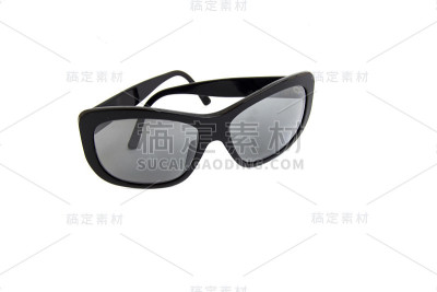 太阳眼镜孤立在白色