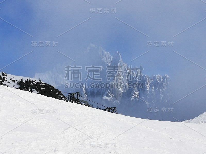 法国夏蒙尼，勃朗山，高山，滑雪，滑雪板，旅游，旅游，度假，美丽的雪冬天