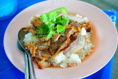 香菜炒猪肉饭