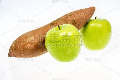 红薯和两个青苹果