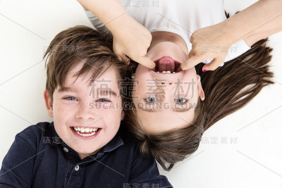 把无耻的面孔