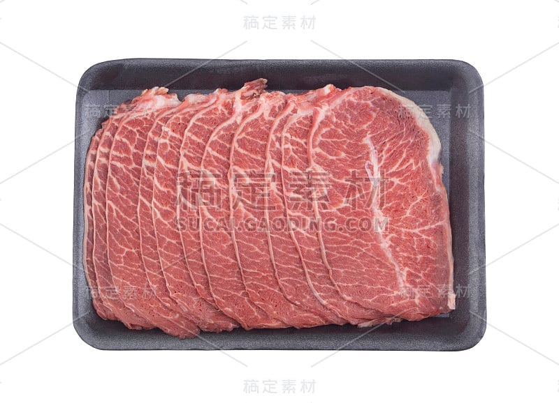 新鲜的生牛肉片在包装隔离