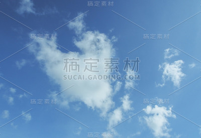 心形的云