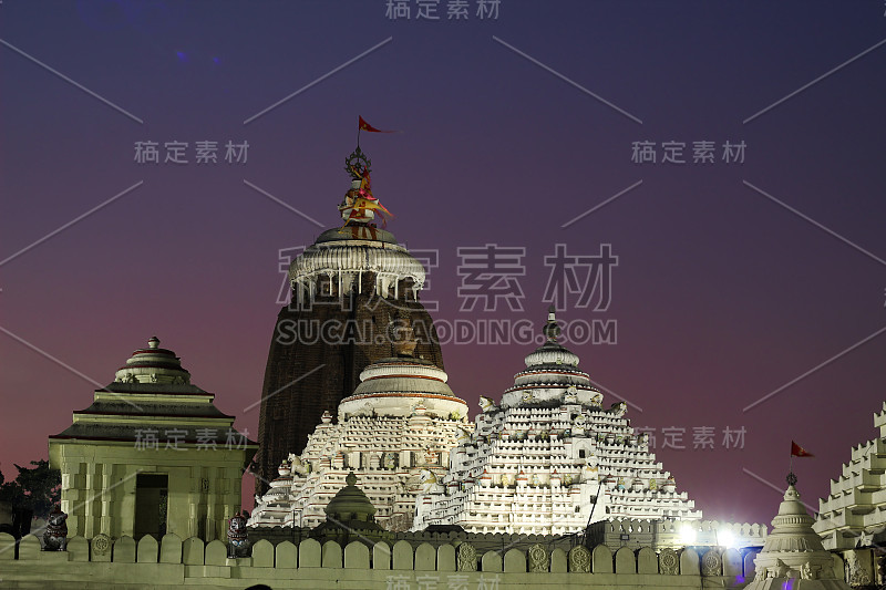 Lord jagannath temple puri晚上与色彩缤纷的天空背景独特的壁纸