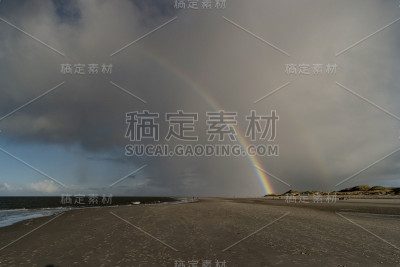 德国北弗里斯兰岛的彩虹