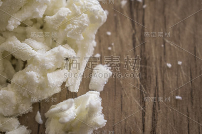 碎的马苏里拉披萨奶酪