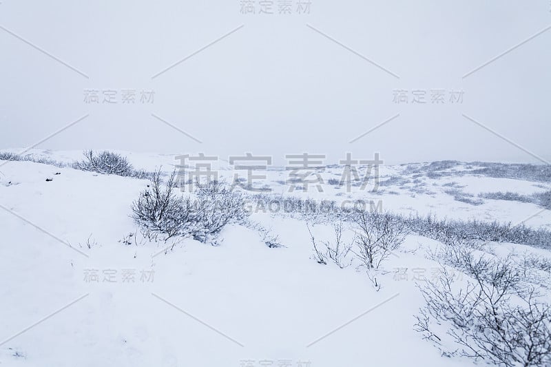 冰岛克里德火山口冬季降雪