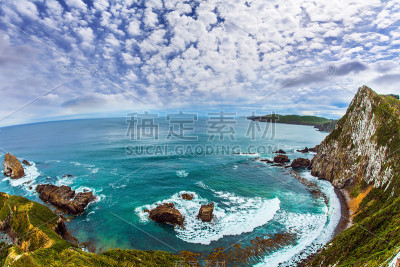 由鱼眼镜头拍摄
