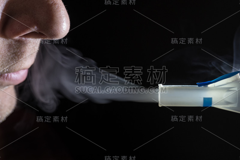 用于治疗各种呼吸系统疾病的电吸入器