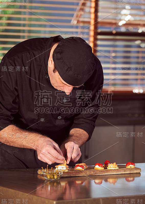 餐厅酒店私人厨师准备制作开胃小吃