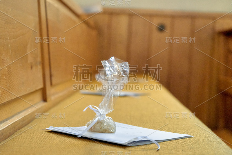 天主教会。结婚的那一天。