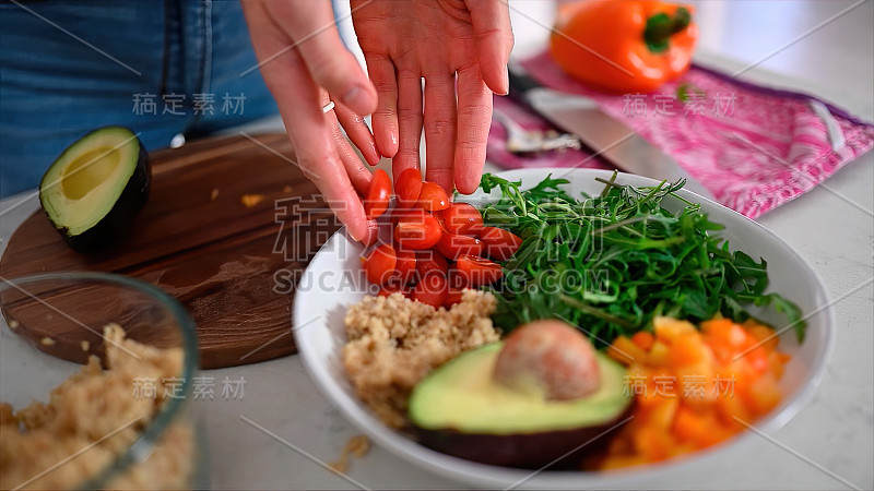 植物性的早餐。为忙碌的父母准备的简易素食餐