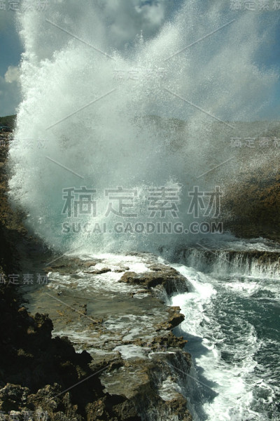 喷水孔