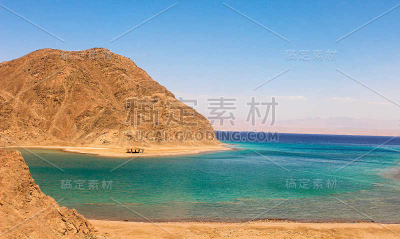 埃及塔巴峡湾的海景和山景/埃及塔巴峡湾的海景和山景