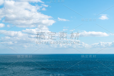 大海，蓝天，白云
