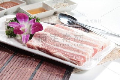 生猪肉或火腿