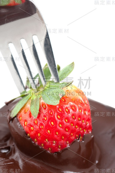 巧克力涂层草莓