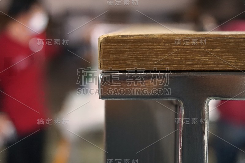 摘要金属形状