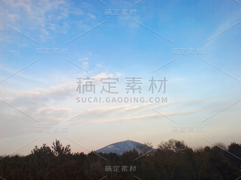 马沙克山和秋季景观。Pyatigorsk全景