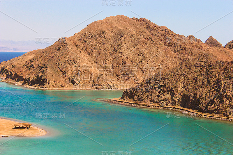 埃及塔巴峡湾的海景和山景/埃及塔巴峡湾的海景和山景