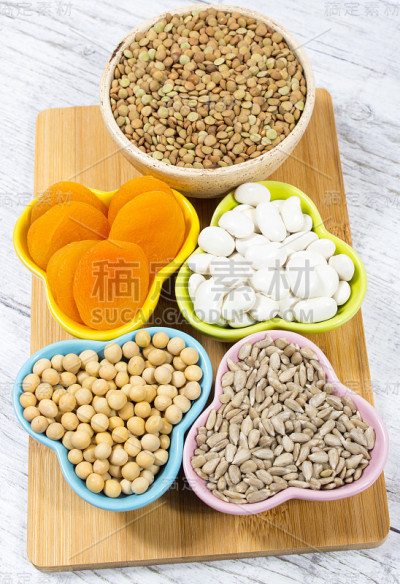 含铁的蔬菜制品。