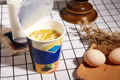 美食系列写实杯面方便面