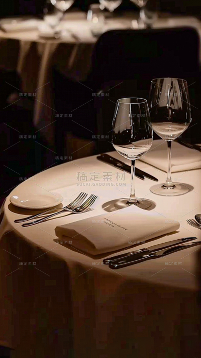 建筑系列通用西餐圆桌特写图片
