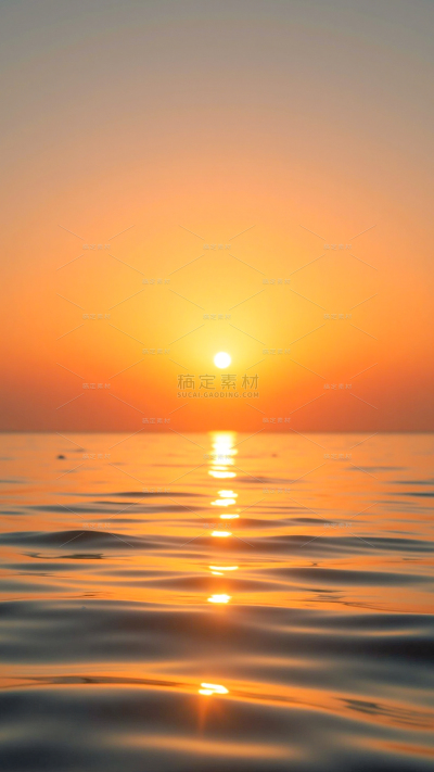 风光系列实景感日出夕阳照在水面上背景